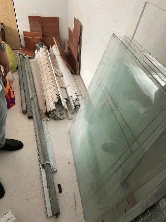 Vendo placas / Pladur / Paineis e restos de corte de Materiais de obra em apartamento