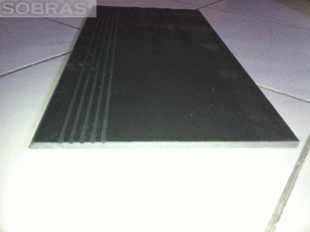 Pe�a antiderrapante para degrau escada