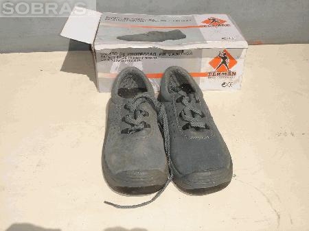 Botas de seguran�a biqueira de a�o, tamanho 39, 36 e 40, NOVAS