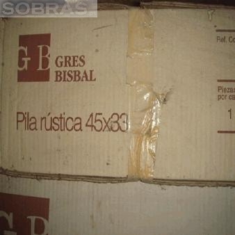 Pia R�stica Oval - Gr�s Bisbal 